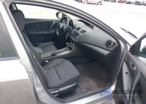 2011 Mazda Mazda3 I Sport z USA, uszkodzony, nr VIN JM1BL1UG9B1440342